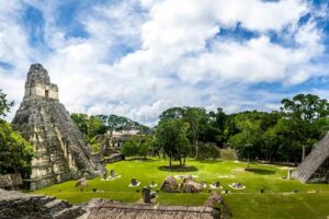 Tour Tikal 1 día Guatemaltecos